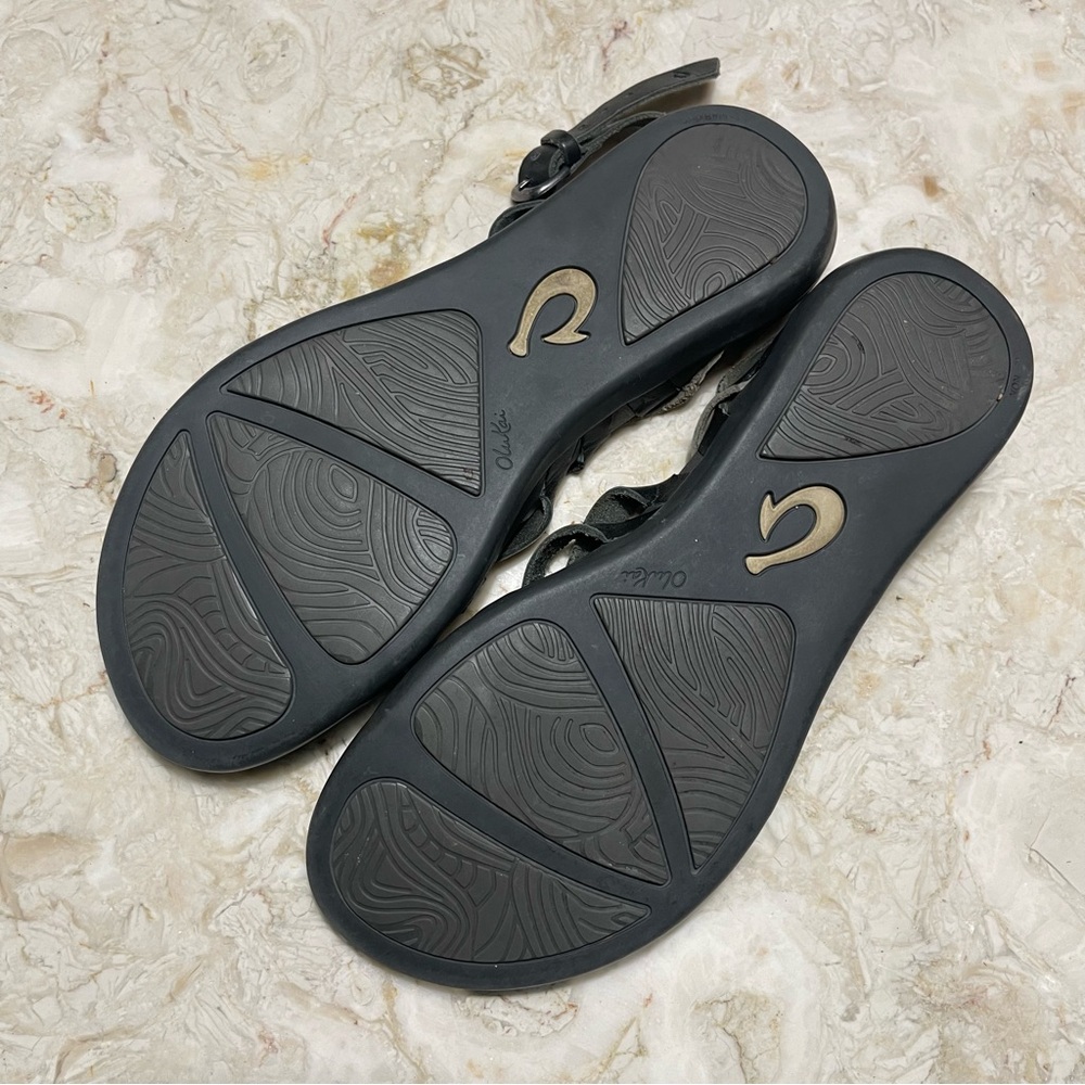 Olukai Awe Awe Metallic Black Leather Strappy Sandals - Picture 3 of 4